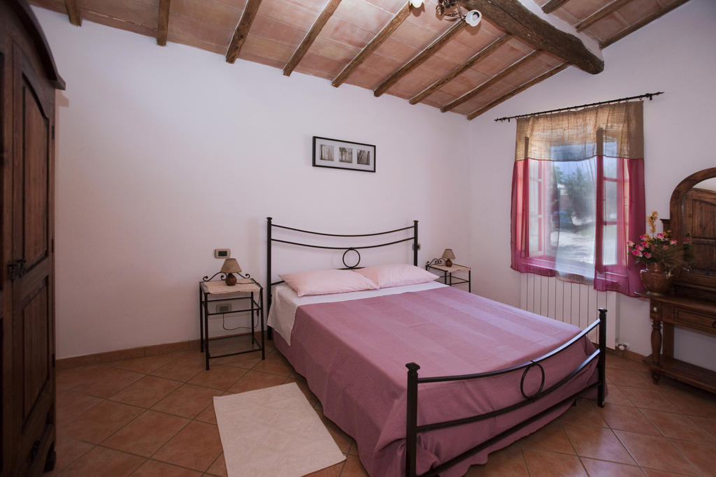 Agriturismo Podere Olivello In Val D'Orcia Montalcino Cameră foto